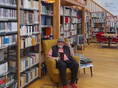 El acervo literario de Corprens Editora ya forma parte de la Biblioteca Juan Gelman en Viena