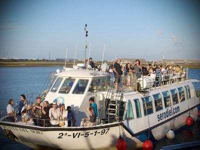 La poesía zarpa: el OCIb inicia su travesía literaria entre Huelva y Punta Umbría