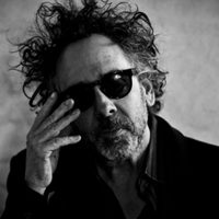 Feliz cumpleaños Tim Burton, el poeta visual gótico que redimió a los raros