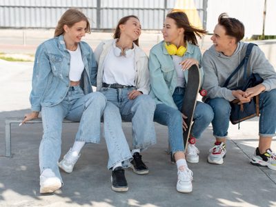 Adolescencias en tiempos de intemperie