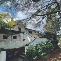 Es infinita esta belleza abandonada