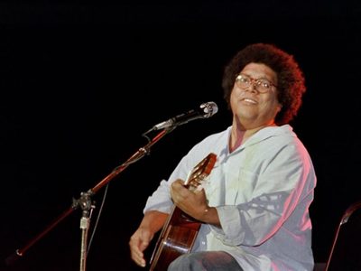 El poeta que cantaba en la lengua de todos