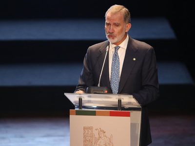 Felipe VI inaugura el X CILE en Arequipa, Perú, y aboga por la unidad del español