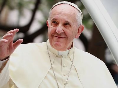 Bergoglio, entre las sombras y la intemperie
