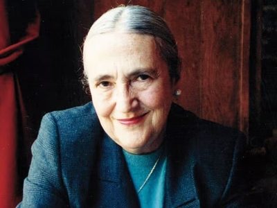 Despedida a la académica honoraria Emilia Puceiro de Zuleta, a los cien años