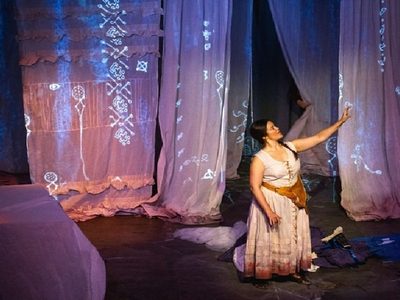 "Las aventuras de la China Iron" llega al teatro