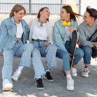 Adolescencias en tiempos de intemperie