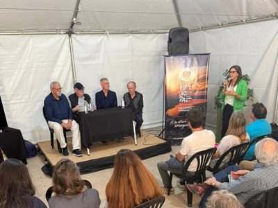 "Los Bosques de la Poesía" generaron conciencia en la Feria del Libro