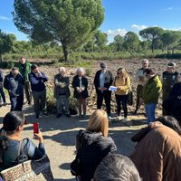 Argentina siembra versos y árboles en Huelva
